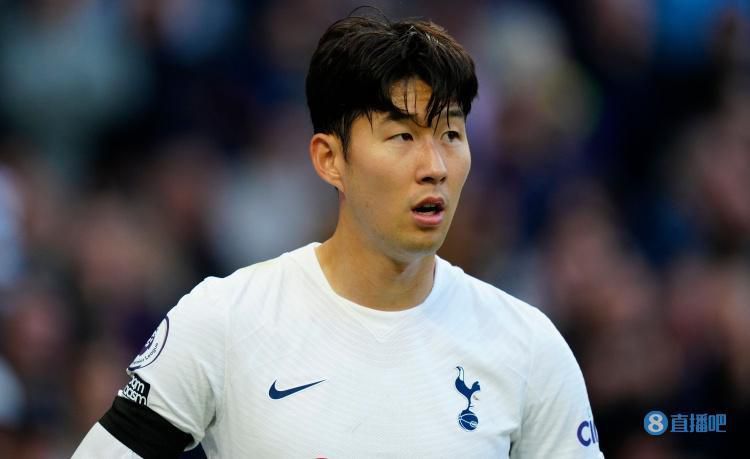 马竞半场1-0领先费耶诺德。